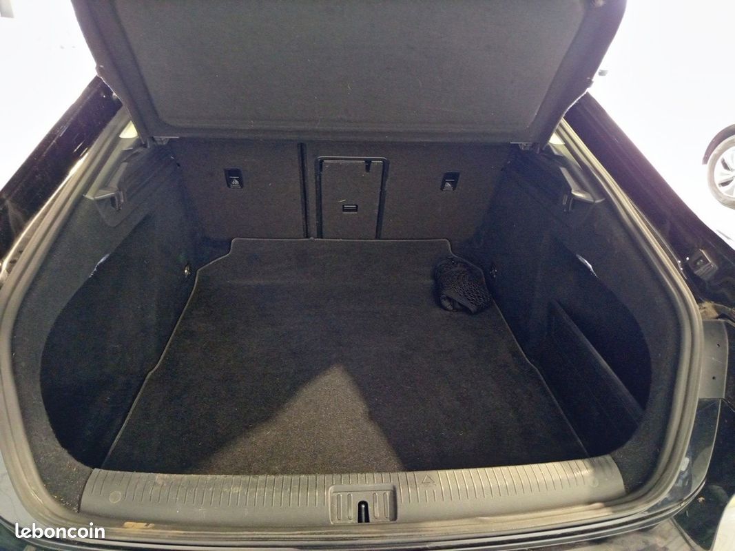 VOLKSWAGEN Arteon 2.0 TDI 150 SCR DSG7 Elegance (image 22)