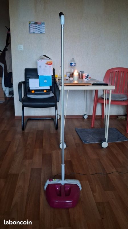 Aspirateur sans fil rechargeable SilverCrest (image 1)