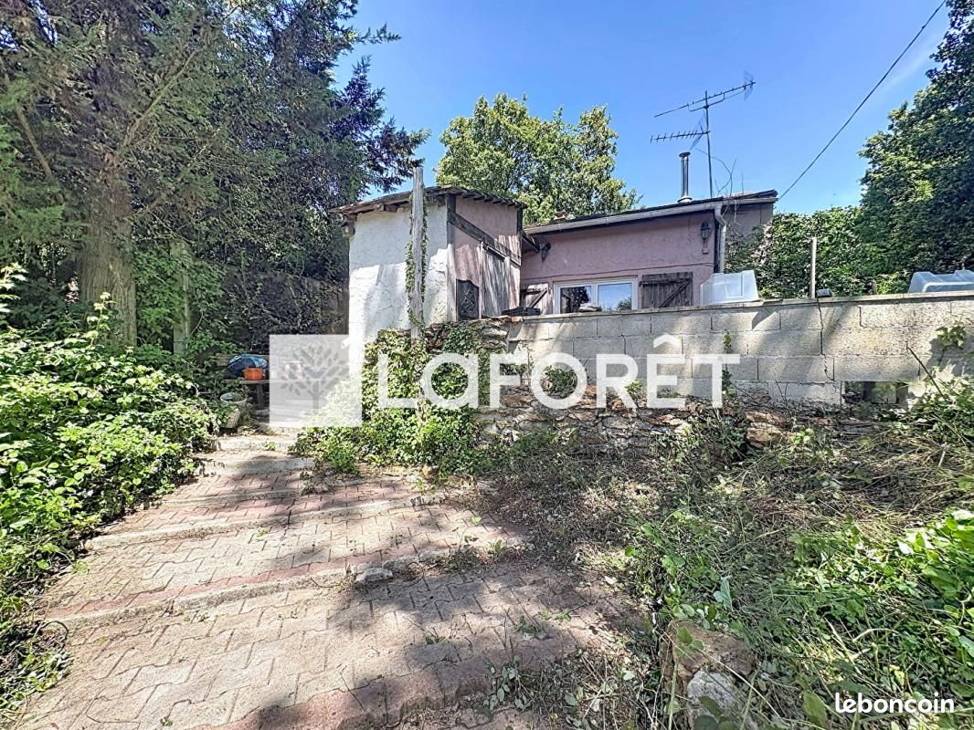 Maison 5 pièces 104 m² · à Soignolles-en-Brie · 104 m² · 155 000 €
