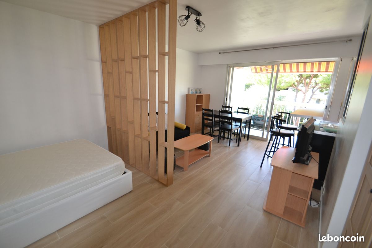 Appartement 1 pièce 34 m² · à Antibes · 34 m² · 990 €/mois
