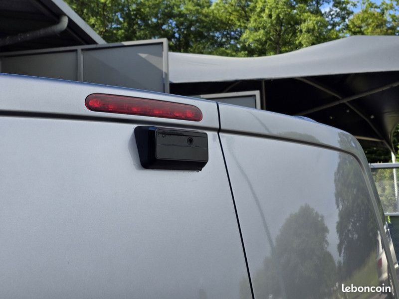 Peugeot EXPERT FG M 2.2 DIESEL 180CH CABINE APPROFONDIE Pack Premium Connect (image 27)