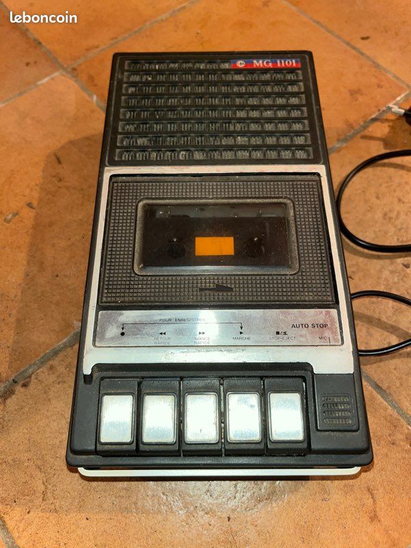 Lecteurs de cassettes portables Hermès