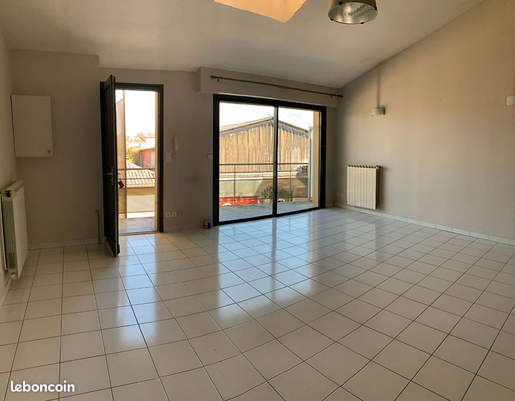 Appartement 3 pièces 65 m² · à Caussade · 65 m² · 600 €/mois