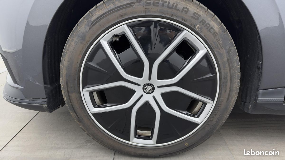 MG MG4 Electric 51kWh - 150 kW 2WD LUXURY (image 9)