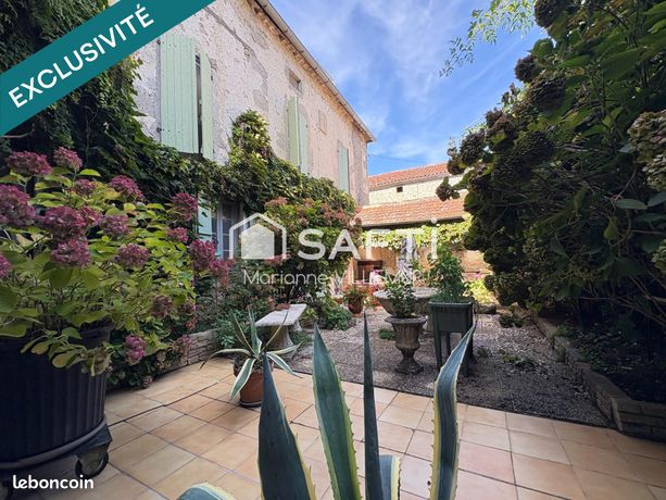 Maison 7 pièces 238 m²