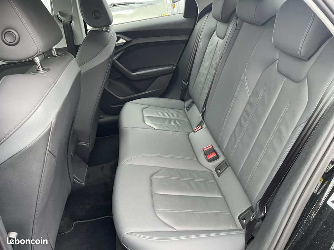 AUDI A1 Allstreet 1.0 30 TFSI - 110 - BV S-Tronic SPORTBACK 2019 Design Luxe (image 17)