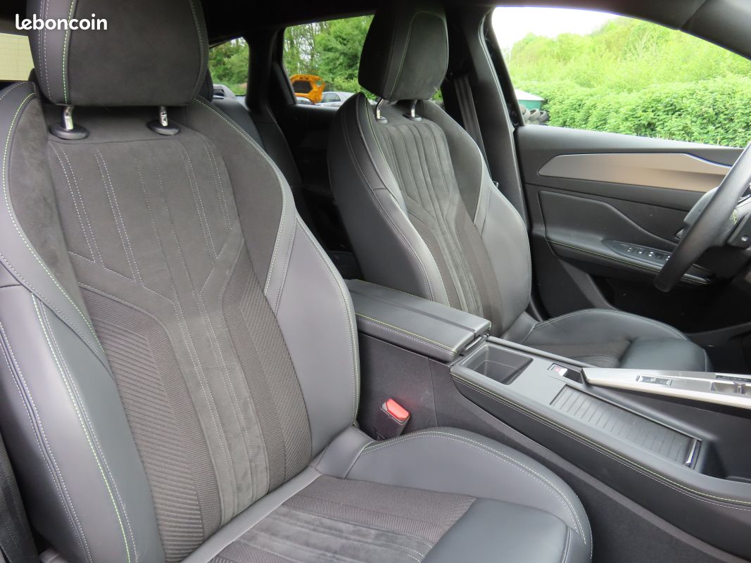 PEUGEOT 308 SW 1.6 16V 225 Hybrid Pack GT 180Cv (image 13)