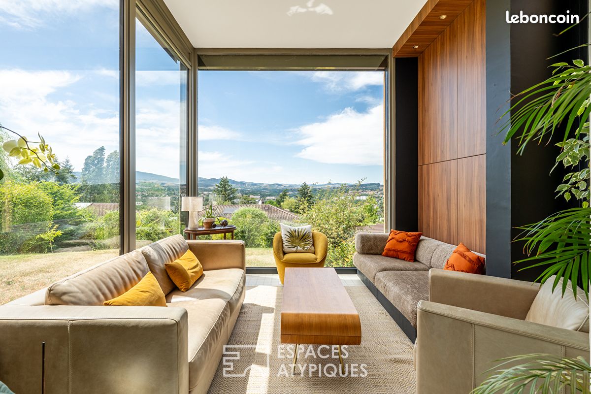 Maison 6 pièces 151 m² · à Lentilly · 151 m² · 682 500 €