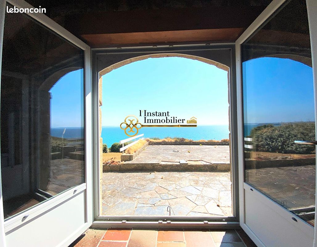Maison 6 pièces 144 m² · à Saint-Nic · 144 m² · 631 500 €