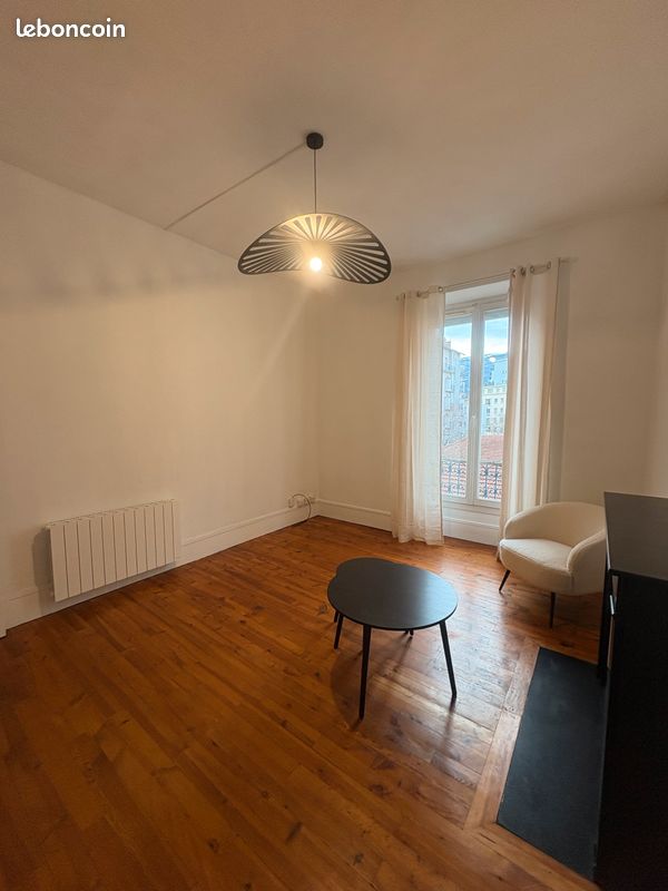 Appartement 2 pièces 38 m² · à Grenoble · 38 m² · 680 €