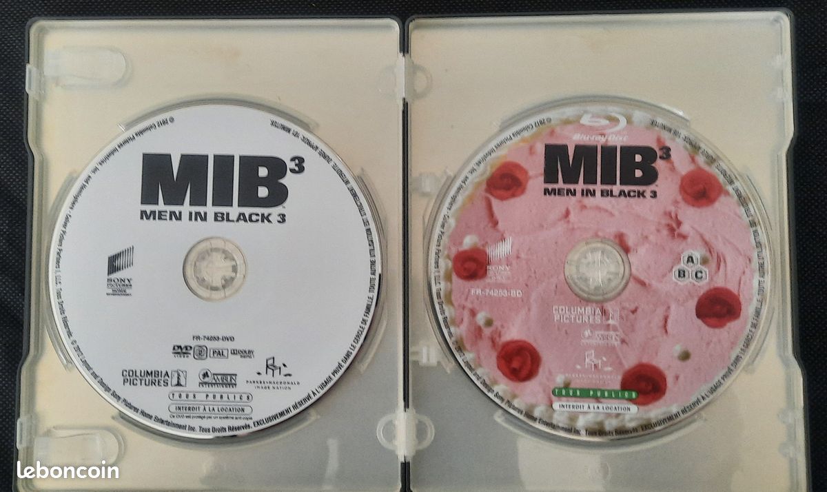 Men In Black 3 Blu-Ray + DVD (image 3)