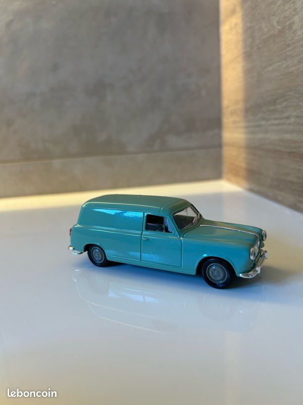Solido Jouberton SB – Peugeot 403 Commerciale BP Energol – 1/43 – Petite Série
