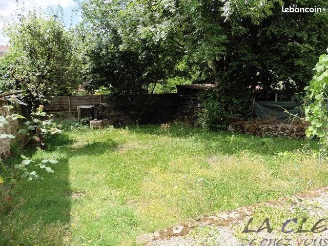 Maison de ville 4 pièces 88 m² - Coulonges-sur-l'Autize 79160 (image principale 5)