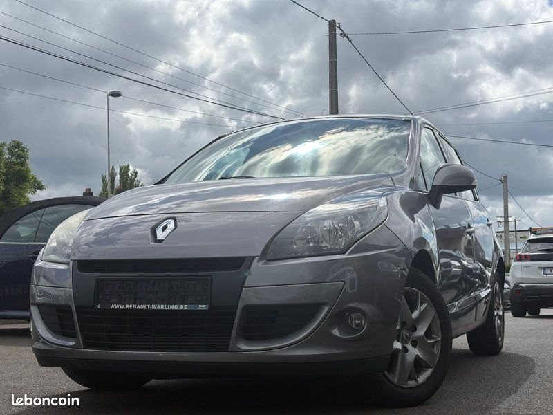 RENAULT SCENIC III 1.5 DCi 110ch - automatique 6 vitesses - 2011 - Moteur changer en neuve chez Renault facture à l’appui à 100mkm (image 1)