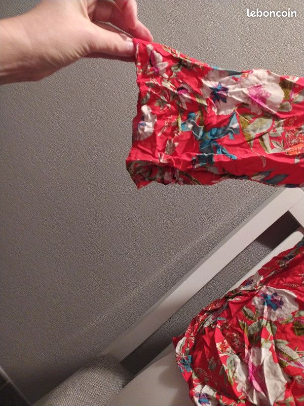 Blouse Femme Wild Fable XXL Rouge à Fleurs - Manches Cloche Transparentes, Noueur Court, Neuve Avec étiquettes