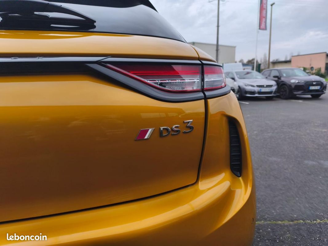 DS DS 3 CROSSBACK DS3 Crossback 1.2i PureTech 12V - 100 Performance Line PHASE 1 GARANTIE 6 MOIS (image 33)
