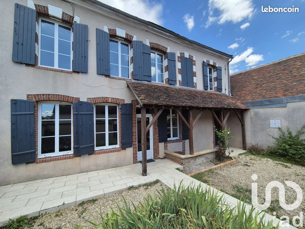 Maison 3 pièces 99 m² · à Looze · 99 m² · 104 000 €