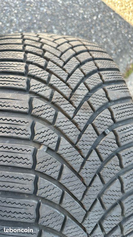 4 Pneus Hiver BRIDGESTONE Blizzak LM005 - 225/40 R18 92V (image 3)