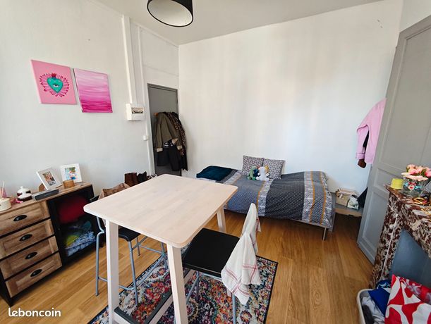 Studio 1 pièce 20 m² — 2