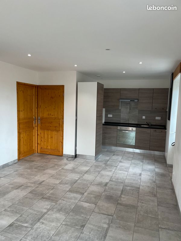Appartement 2 pièces 45 m² · à Saint-Genest-Malifaux · 45 m² · 425 €/mois