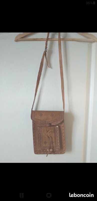 Sacoche cuir (image 1)
