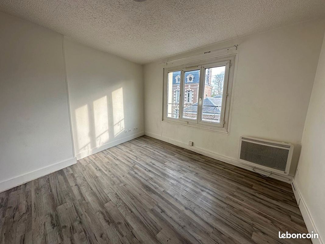 Appartement 1 pièce 19 m² · à Beauvais · 19 m² · 390 €