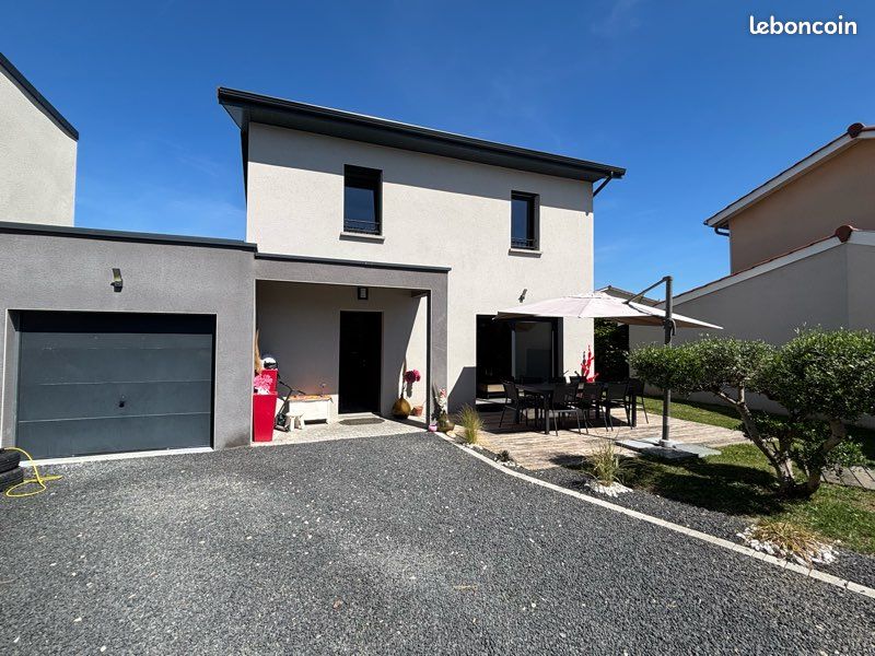 Maison 6 pièces 116 m² · à Craponne · 116 m² · 499 900 €
