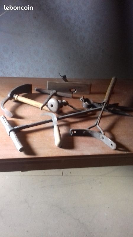 Outils ancien (image 1)
