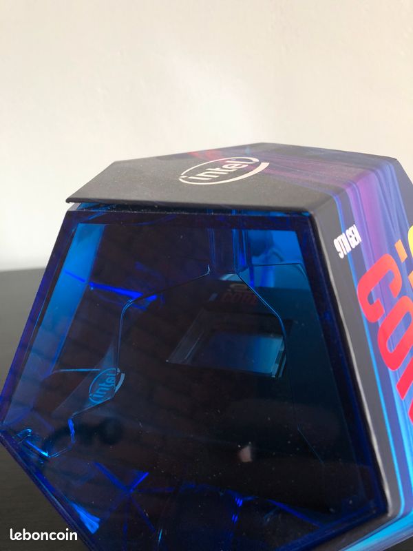 Intel Core i9-9900K (3.6 GHz / 5.0 GHz) (image 2)
