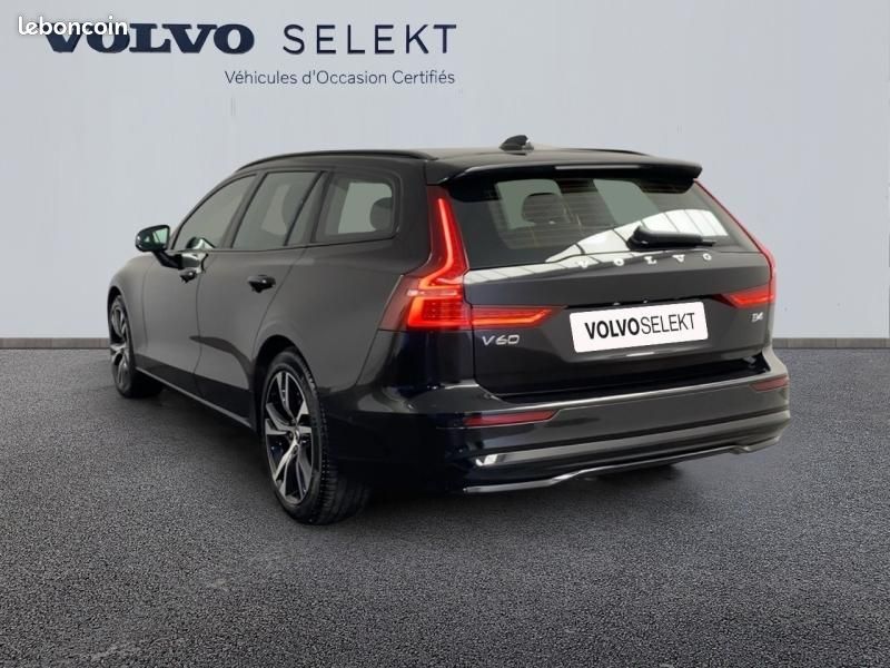 Volvo V60 B4 197ch Ultra Style Dark DCT 7 (image 7)
