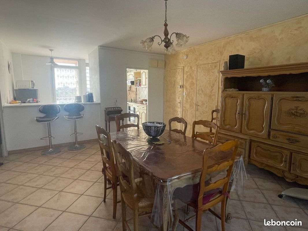 Appartement 4 pièces 91 m² · à Marseille · 91 m² · 175 000 €