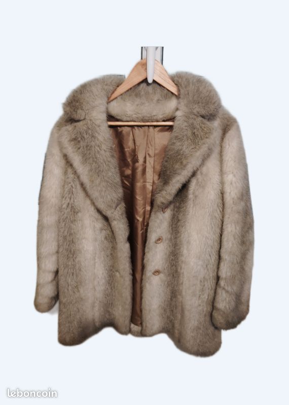 Veste fourrure pour femmes (image 1)