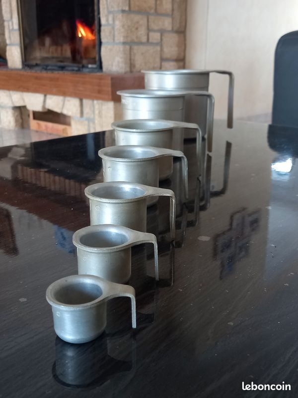 Collection mesures à lait (image 1)