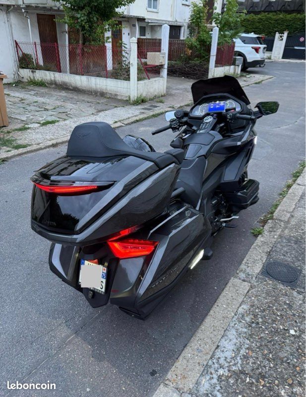 Goldwin Touring DCT 2025 faible kms (image 3)