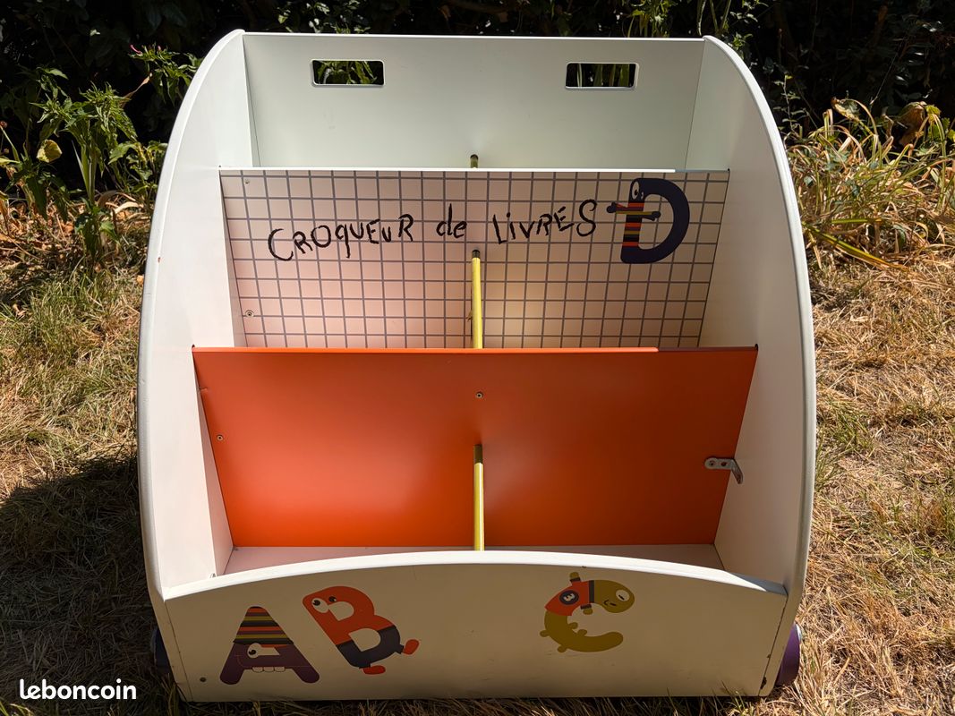 Bibliothèque enfant Vertbaudet sur roulettes (image 1)