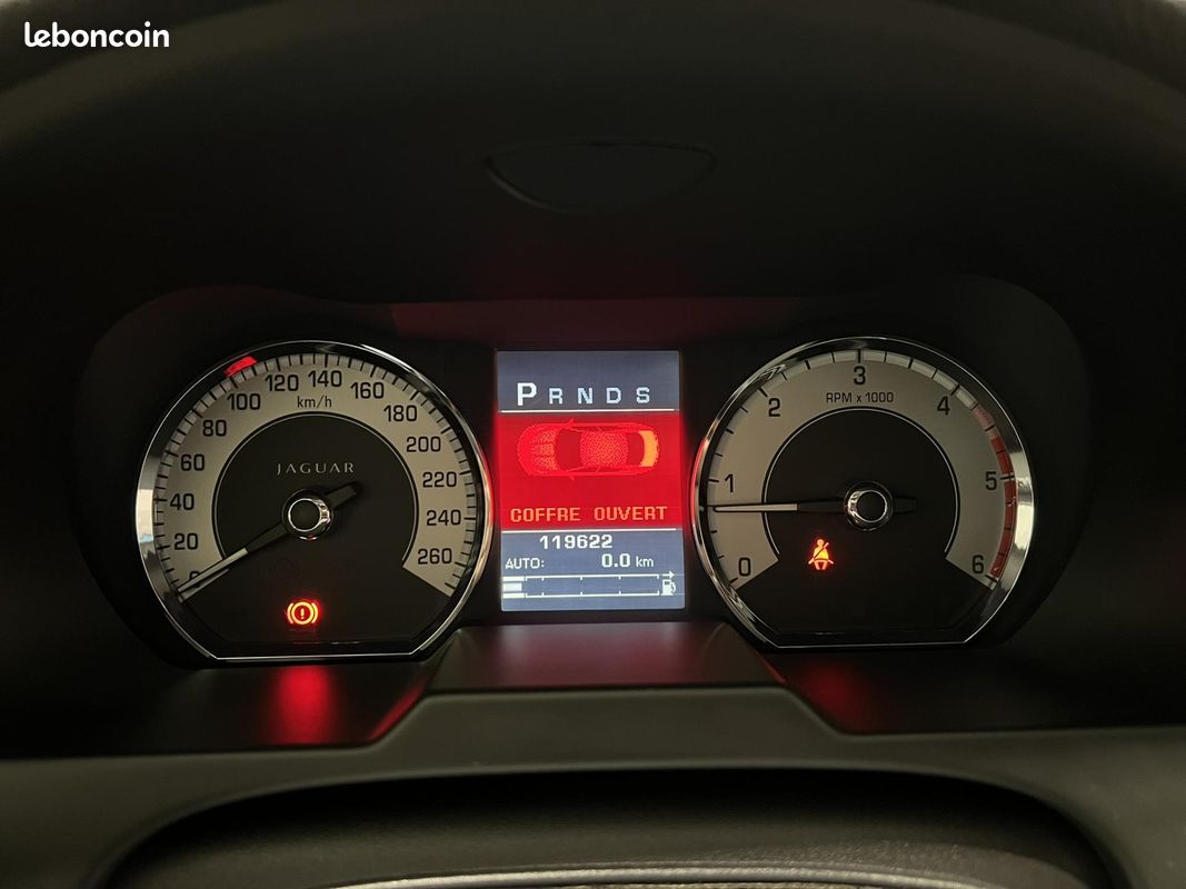 JAGUAR XF 2.7 D V6 Bi-Turbo - BVA Luxe (image 10)
