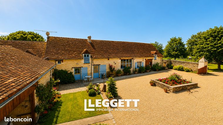 Maison 12 pièces 453 m²