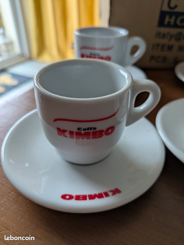 5 Tasse + sous-tasse à café expresso Kimbo de bistrot français