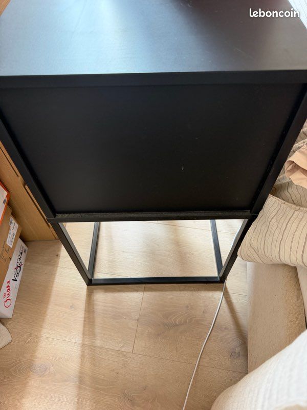 Table de chevet noir IKEA Vikhammer (image 4)
