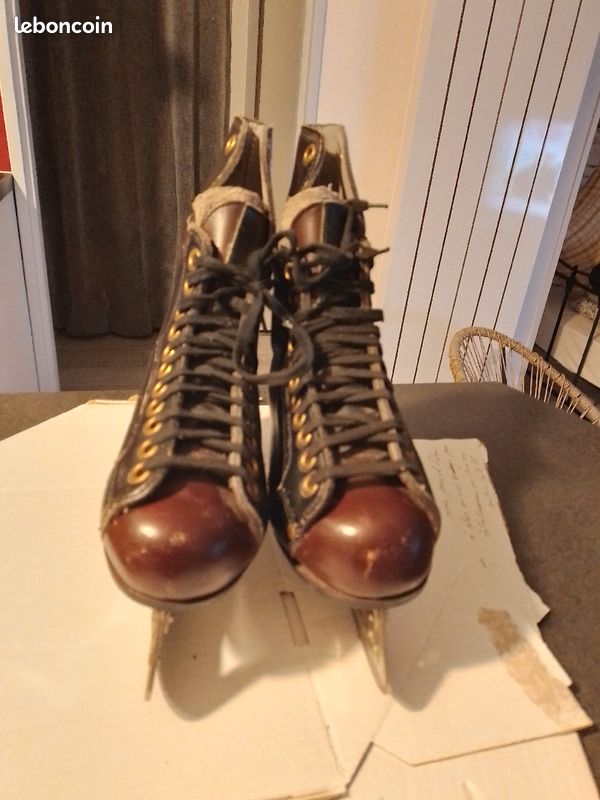 Vintage Patins à Glace En Cuir Des Années 30-40 – Pinnacle Sheffield Avec Protège-Lames – Match Usé