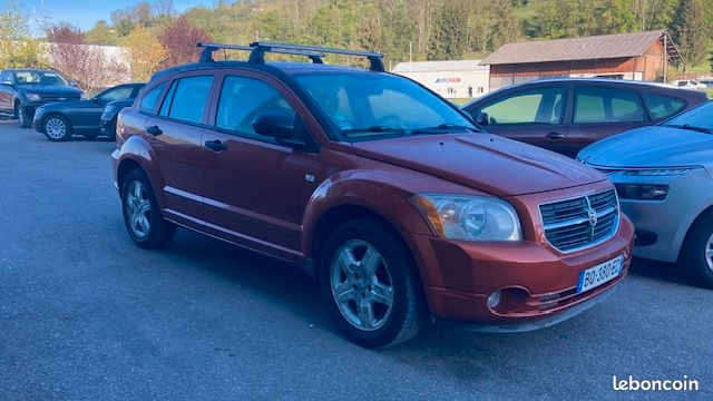 DODGE CALIBER 2.0 CRD 140 6 vitesses , interieur tout cuir, régulateur de vitesse, jantes alu, climatisation (image 3)