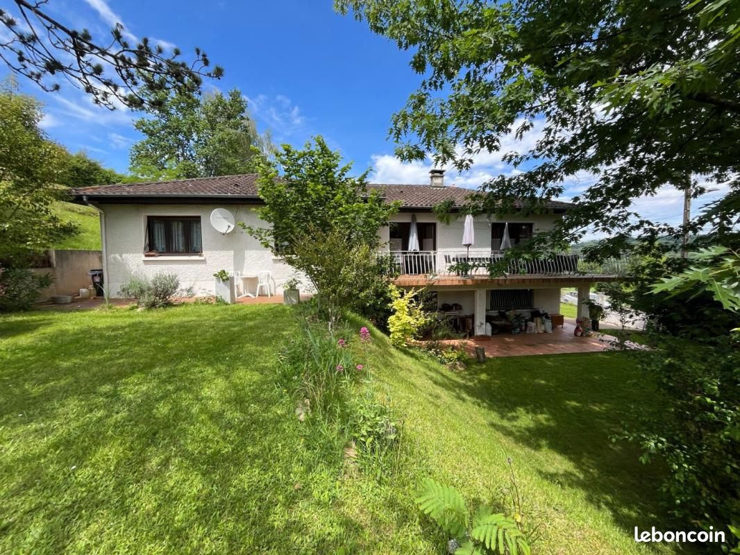 Maison 7 pièces 197 m² · à Monein · 197 m² · 39 000 €