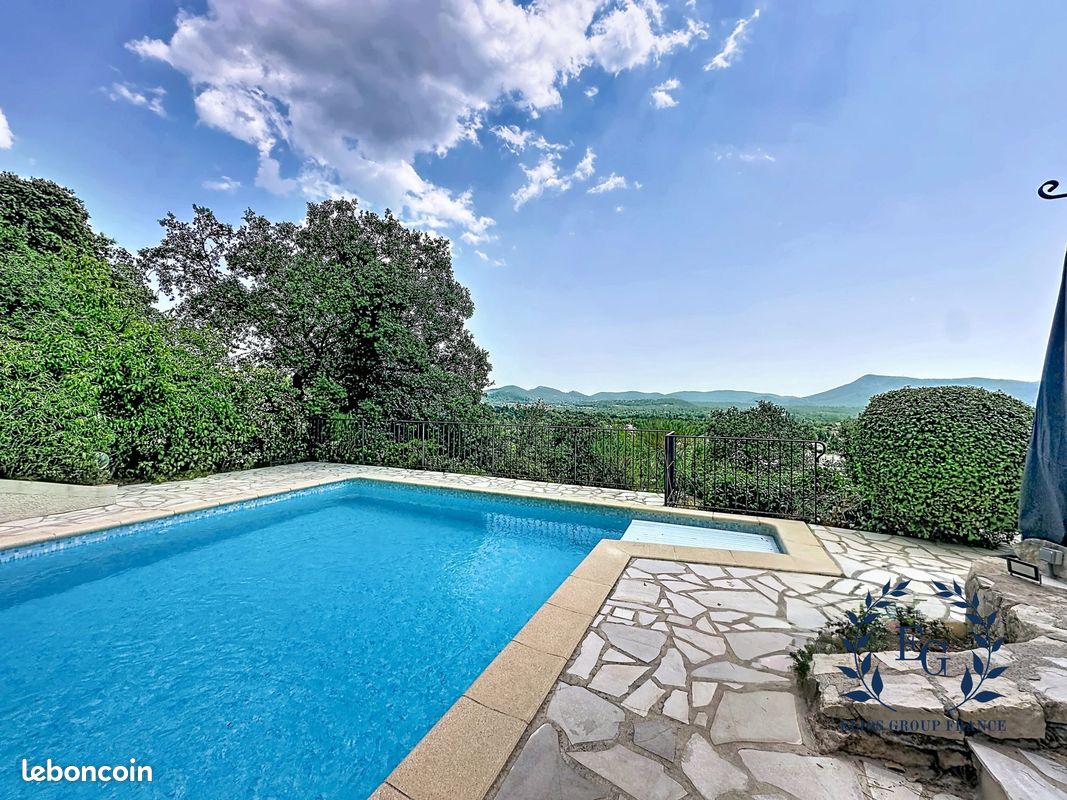 Maison 7 pièces 153 m² · à Garéoult · 153 m² · 569 000 €