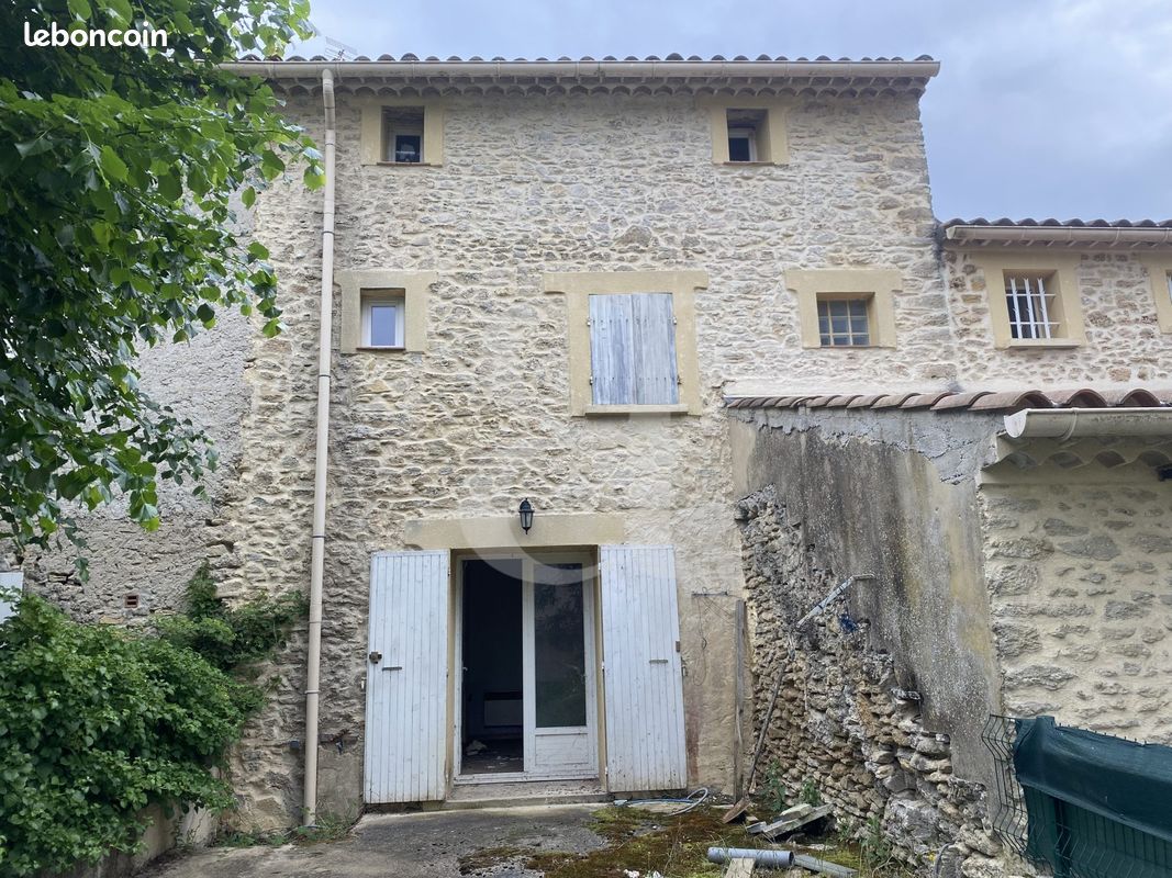 Maison 4 pièces 63 m² · à Vaison-la-Romaine · 63 m² · 99 000 €
