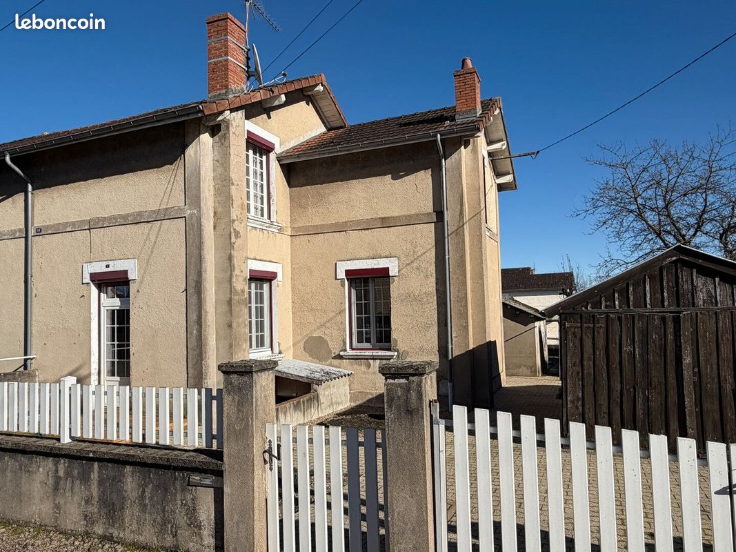 Maison 5 pièces 101 m² · à Saint-Vallier · 101 m² · 69 800 €