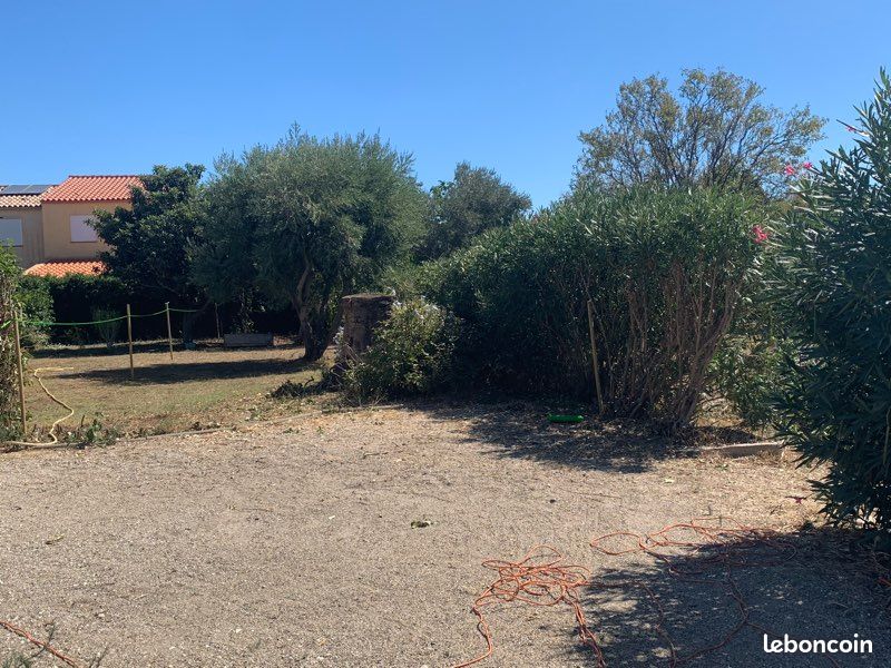 RIVESALTES (66600) – TERRAIN VIABILISÉ DE 696 m² AVEC PERMIS DE CONSTRUIRE · 189 000 €