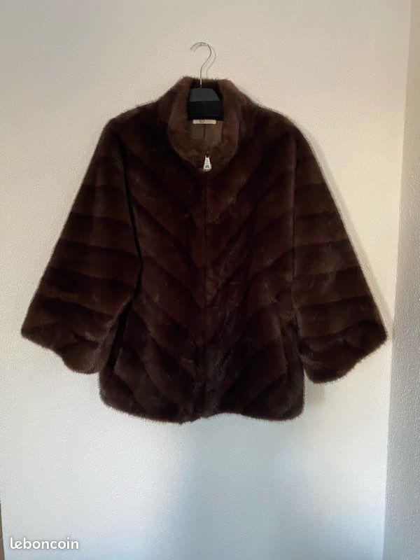 Veste fausse fourrure (image 1)