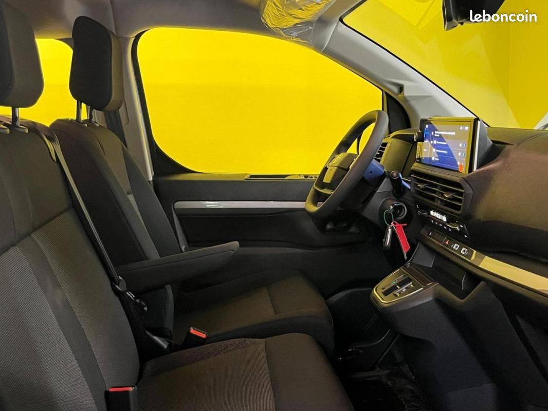 Toyota PROACE 2.2 150 D-4D - BVA Start&Stop Cabine Approfondie Medium Start / 2026 10KM EN STOCK (image 19)