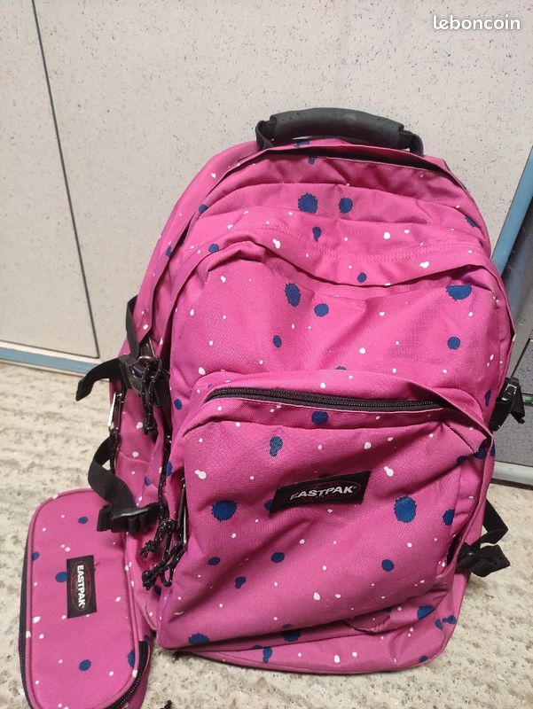 Cartable Eastpak + trousse assortie (image 1)