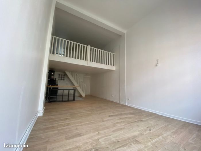 Appartement 4 pièces 96 m² · à Tourcoing · 96 m² · 880 €
